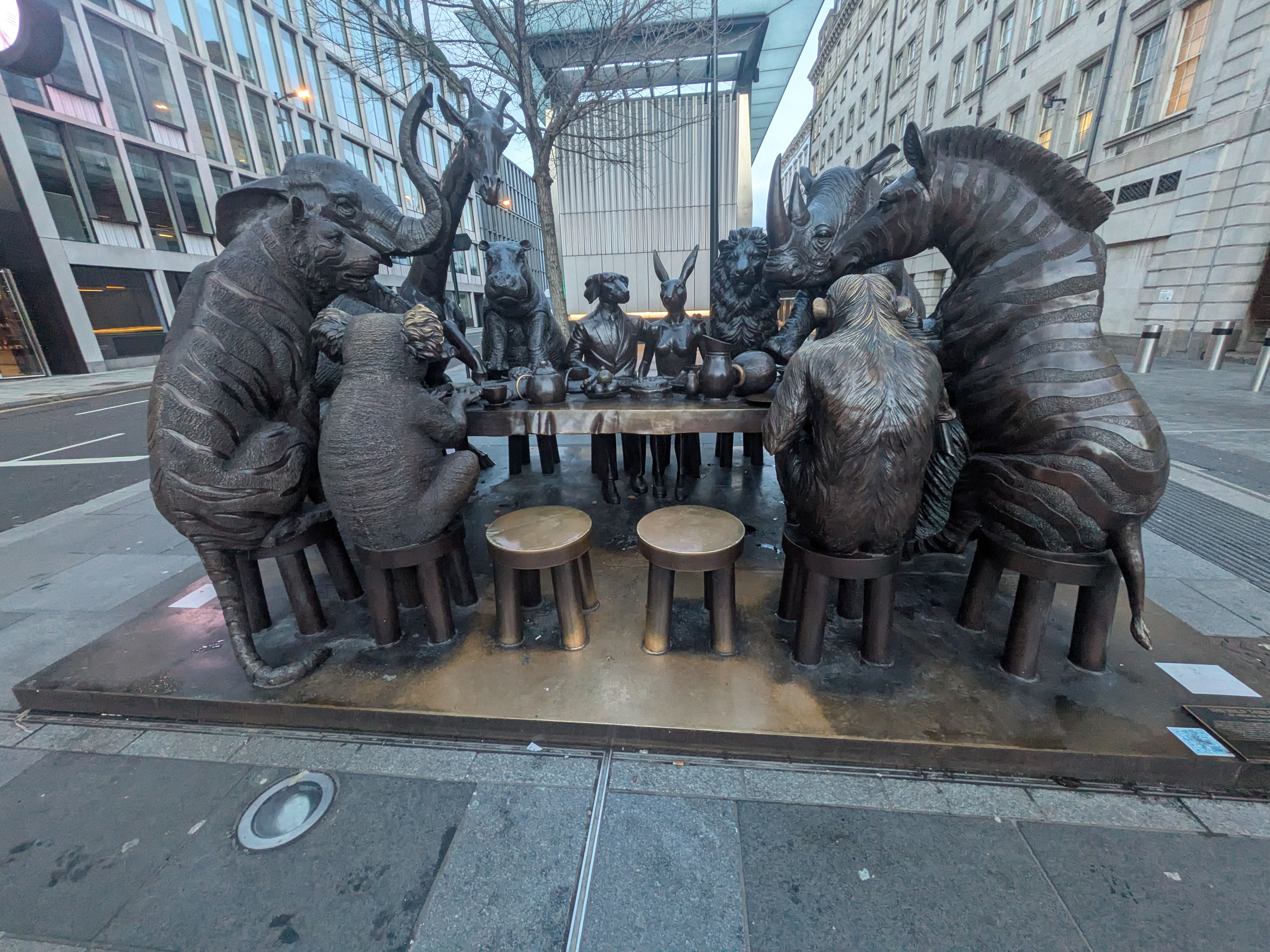 パディントン駅前