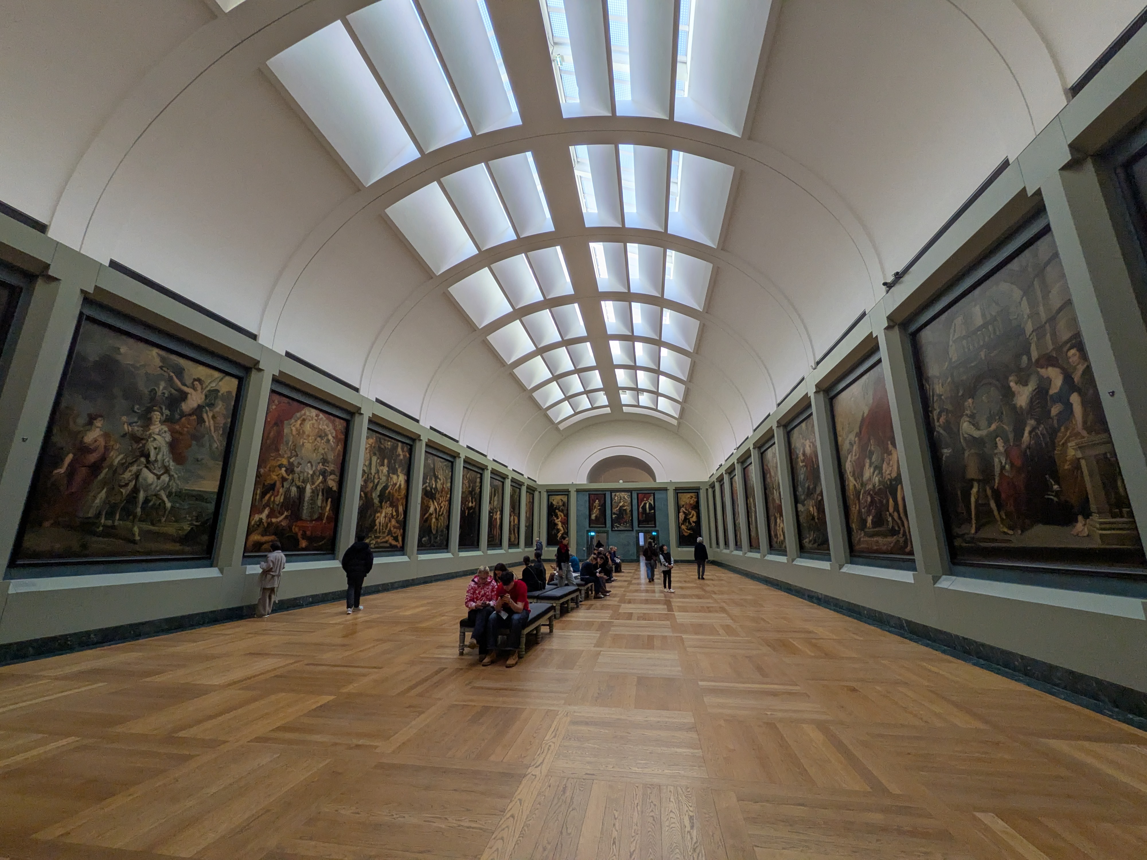 逆さピラミッド