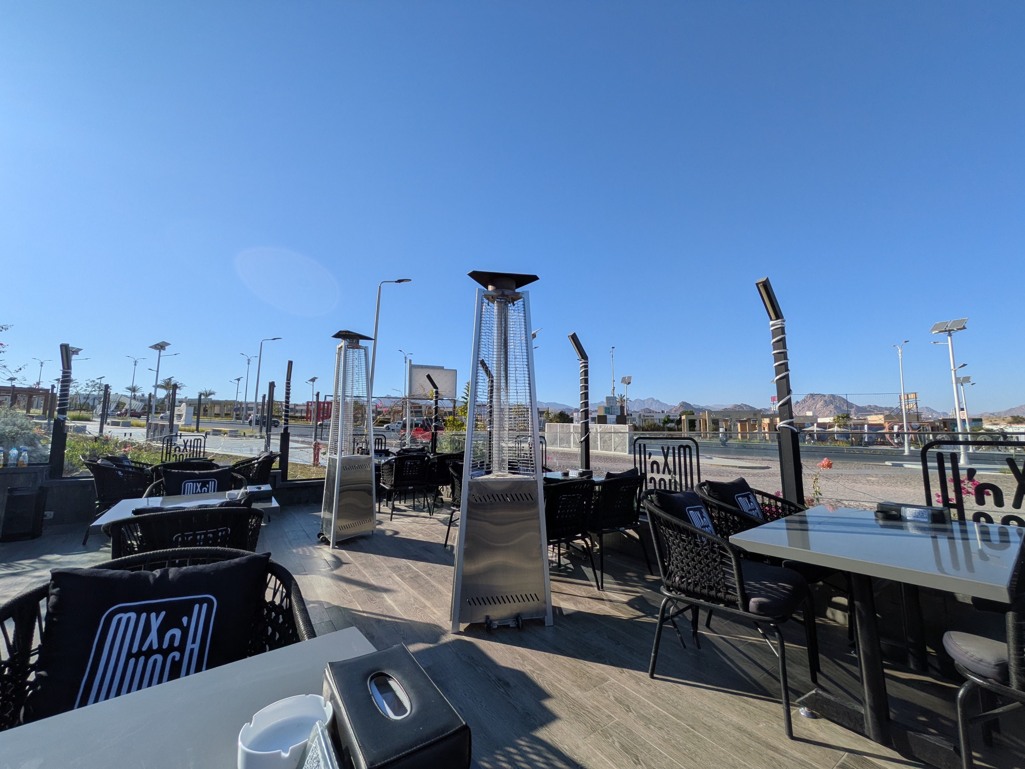 テラス席のレストラン